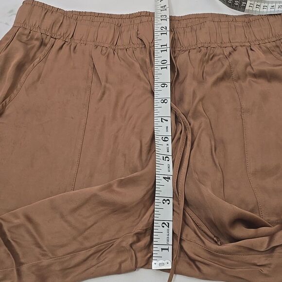 YFB satin jogger pants L - Picture 7 of 10